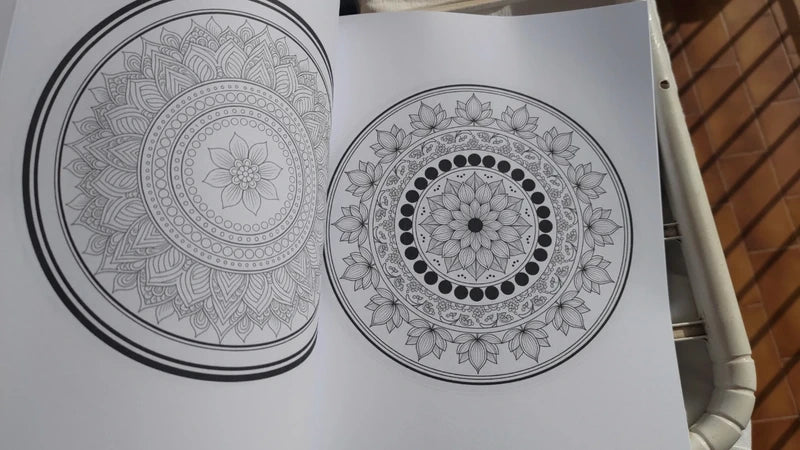 Album 200 Mandala da Colorare per Adulti - Relax e Mindfulness - Nuovo