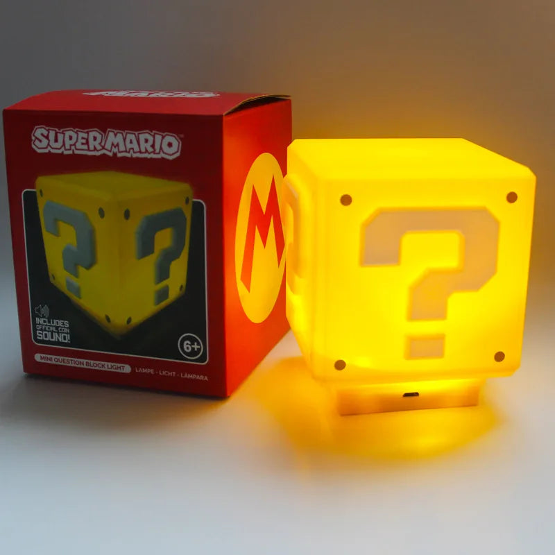 Lampada super mario. Emette i suoni del videogioco !