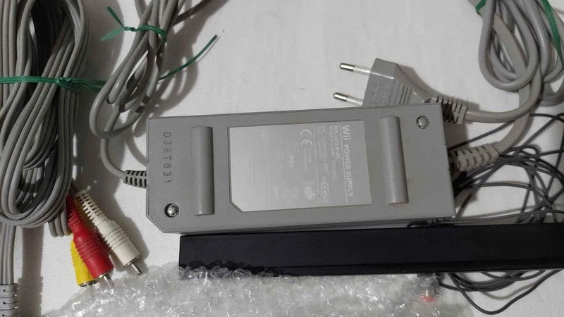 Console Nintendo Wii Nera con Controller e Accessori (Usata)