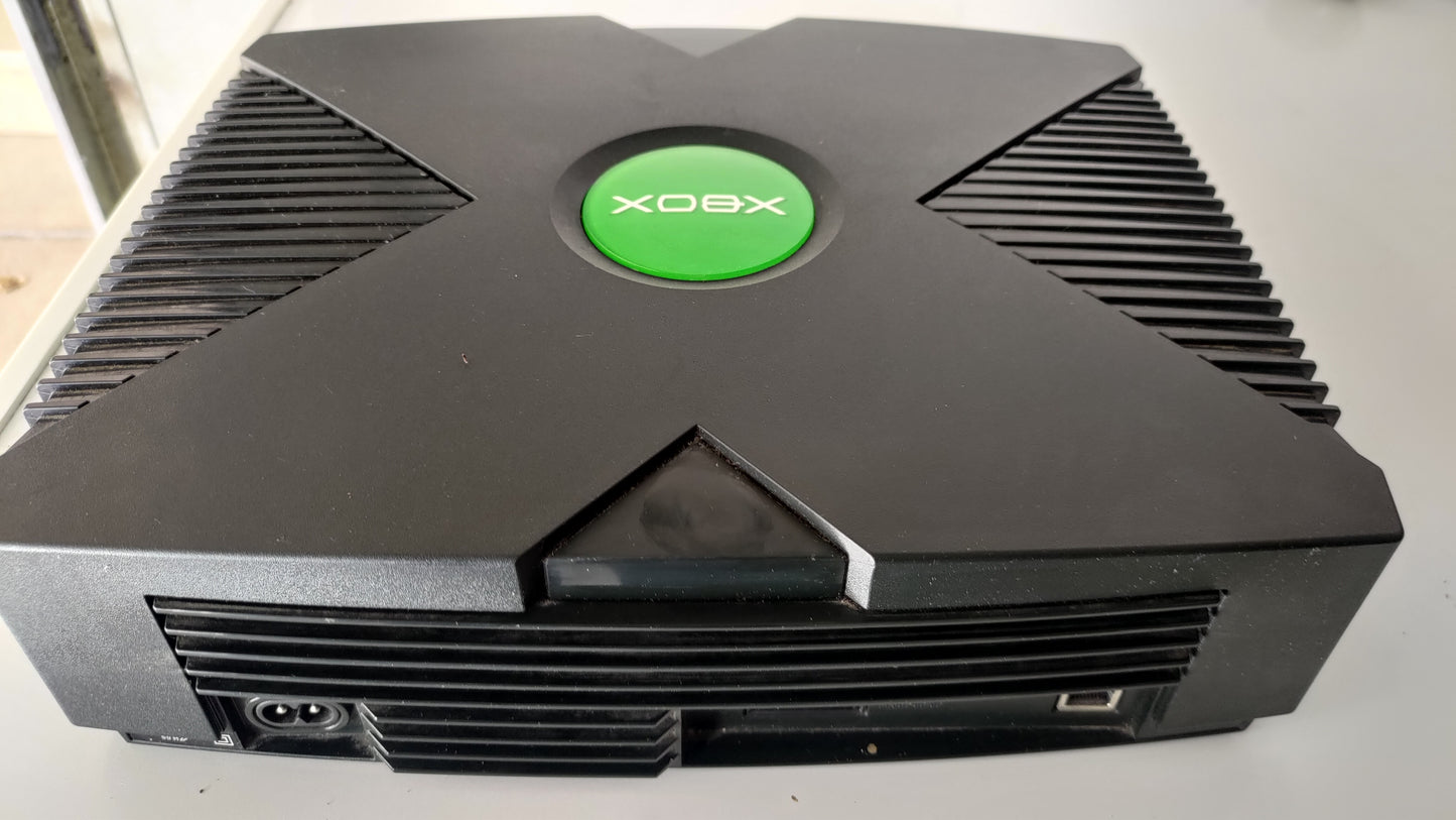 Xbox classic Microsoft solo console.